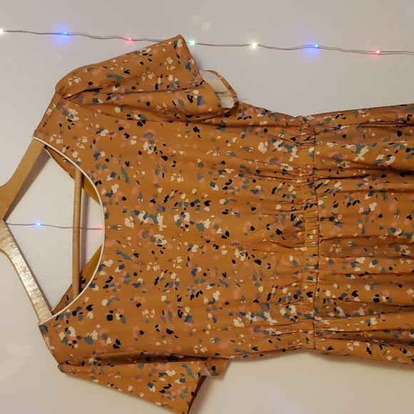 Dress - Picture 2 of 10